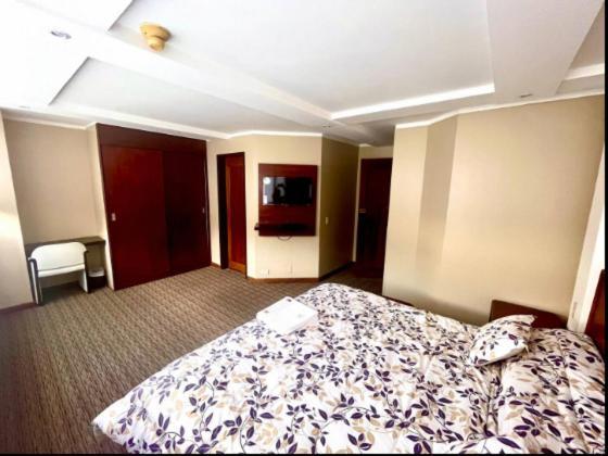 1420 Lujosa Habitacion - Hotel Akros Кито Екстериор снимка