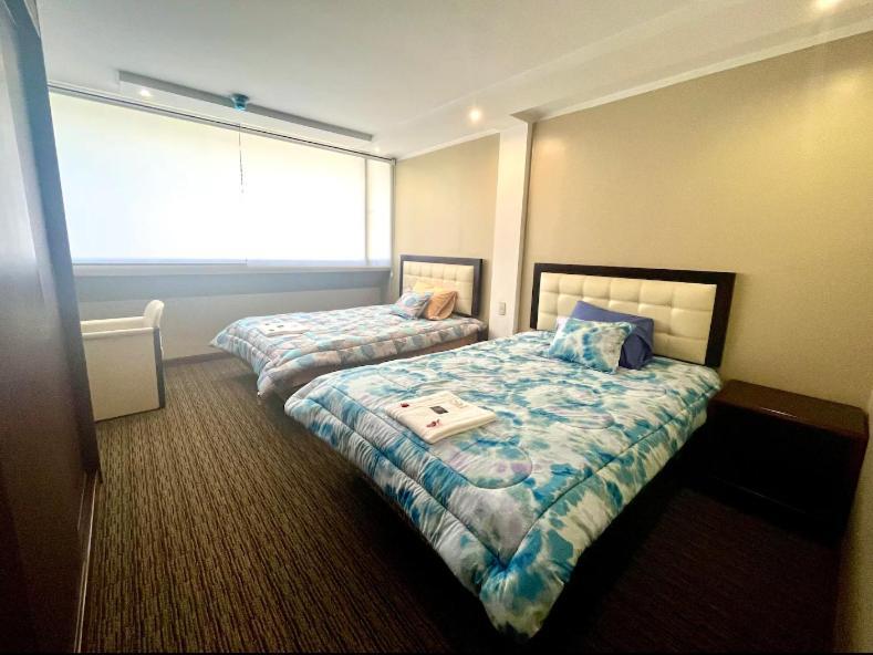 1420 Lujosa Habitacion - Hotel Akros Кито Екстериор снимка