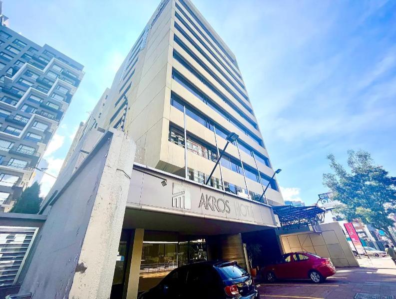 1420 Lujosa Habitacion - Hotel Akros Кито Екстериор снимка