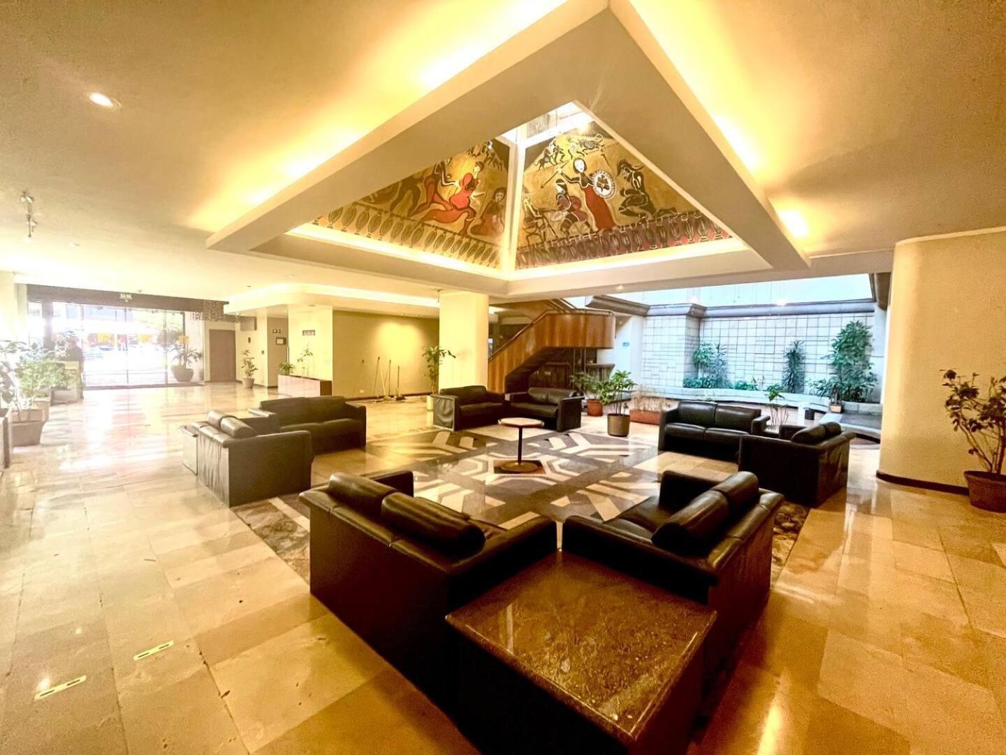 1420 Lujosa Habitacion - Hotel Akros Кито Екстериор снимка