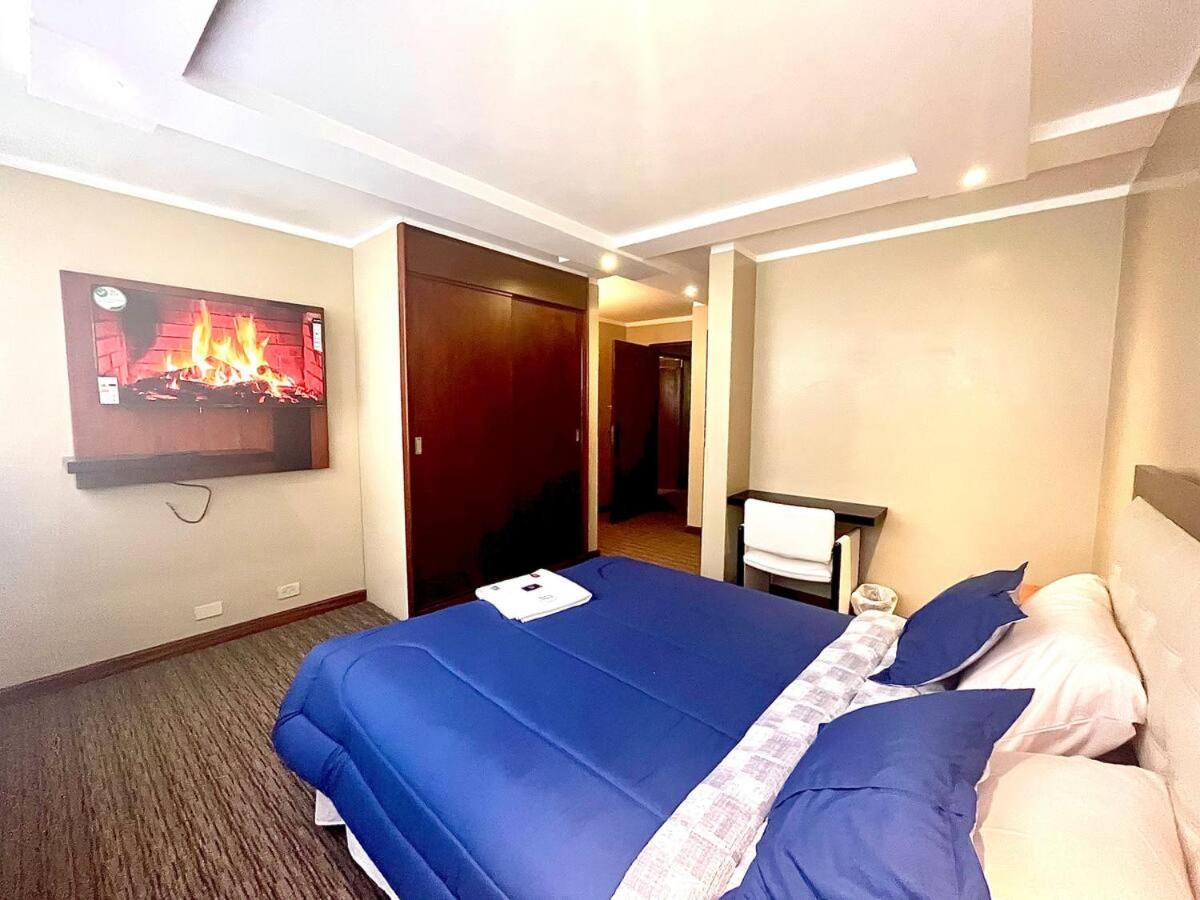 1420 Lujosa Habitacion - Hotel Akros Кито Екстериор снимка