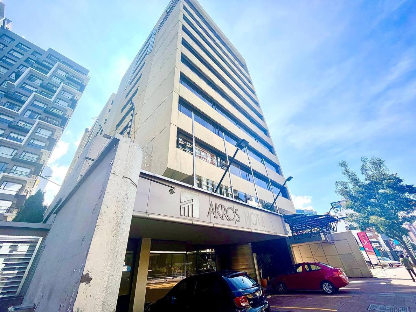 1420 Lujosa Habitacion - Hotel Akros Кито Екстериор снимка